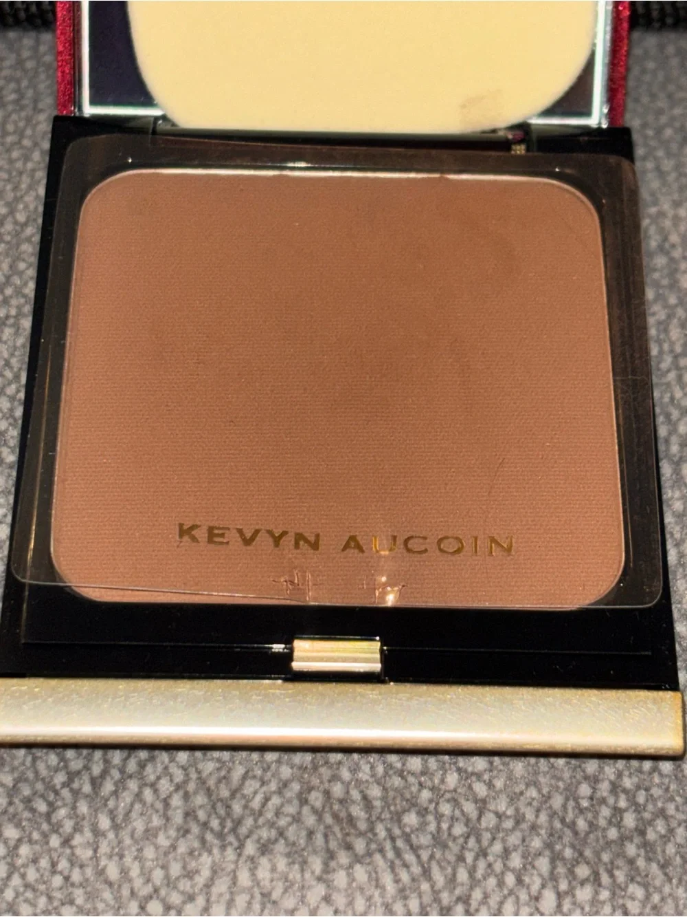 Kevyn Aucoin Sensual Skin Powder Foundation - Deep. PF 12